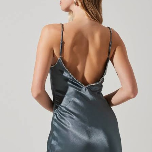 ASTR Kathleen Dress In Slate Blue - Picture 2 of 9